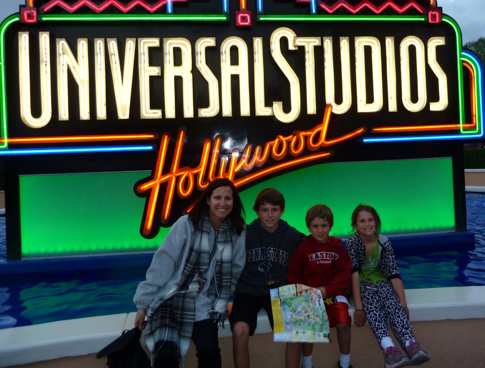 laurie Mcdermott and family at universal studios